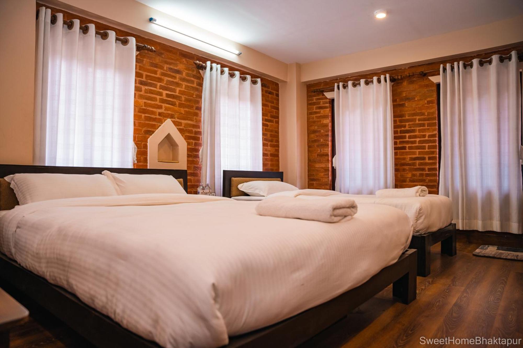 Hotel Sweet Home Bhatgoan Extérieur photo