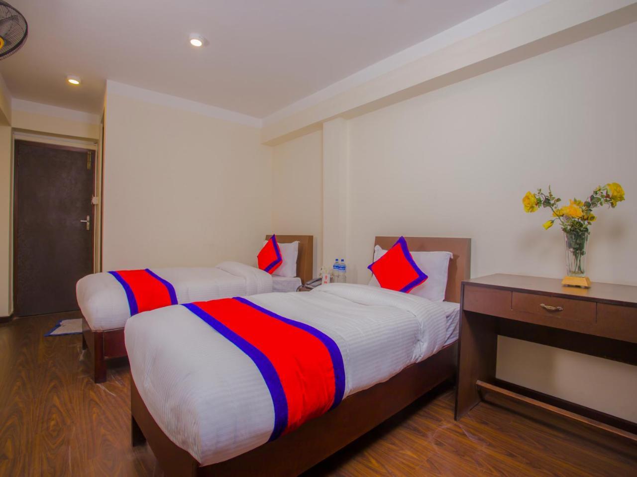Hotel Sweet Home Bhatgoan Extérieur photo